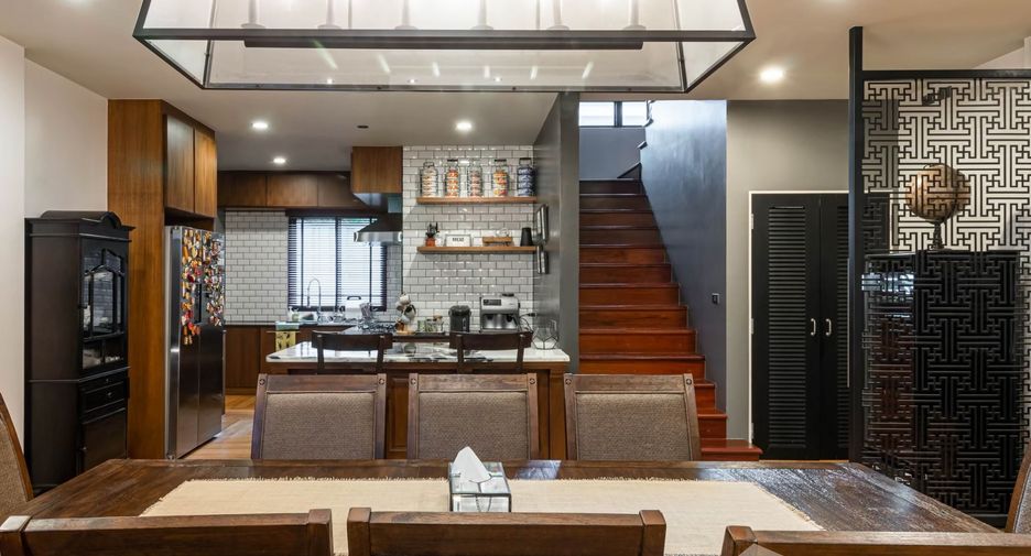 For sale 3 bedrooms house in Mueang Chiang Mai, Chiang Mai