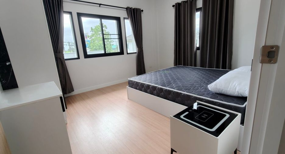 Casa en alquiler de 4 habitaciones en Saraphi, Chiang Mai