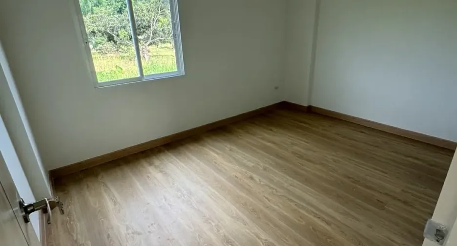 For rent 2 bedrooms house in Saraphi, Chiang Mai