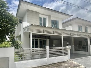 For Rent 3 Bedroom House In Mueang Chiang Mai