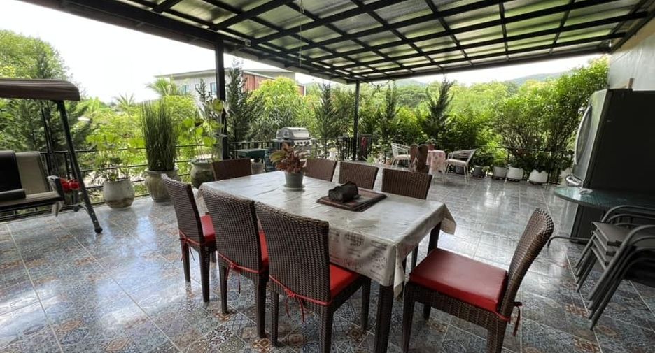 For sale 11 bedrooms villa in Mae On, Chiang Mai