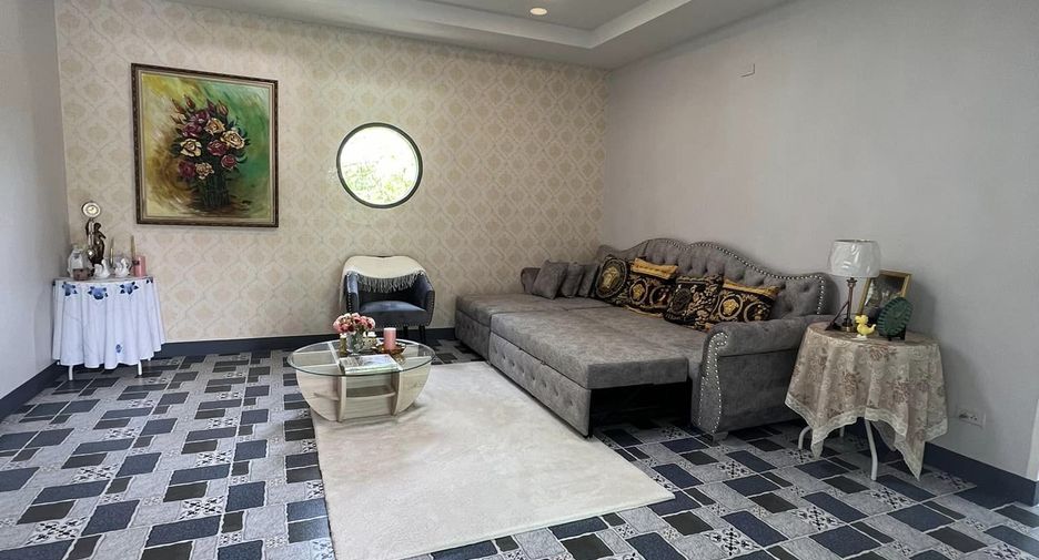 For sale 11 bedrooms villa in Mae On, Chiang Mai
