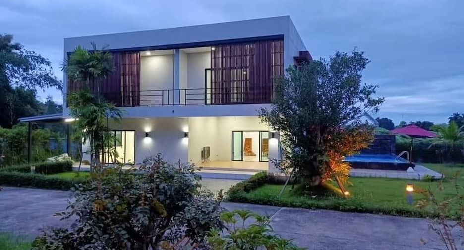 For sale 11 bedrooms villa in Mae On, Chiang Mai