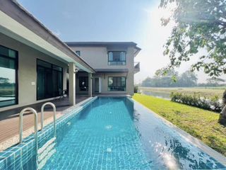 For sale and for rent 4 bedrooms villa in Saraphi, Chiang Mai