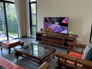 For sale and for rent 4 bedrooms villa in Saraphi, Chiang Mai