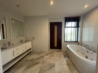 For sale and for rent 4 bedrooms villa in Pran Buri, Prachuap Khiri Khan