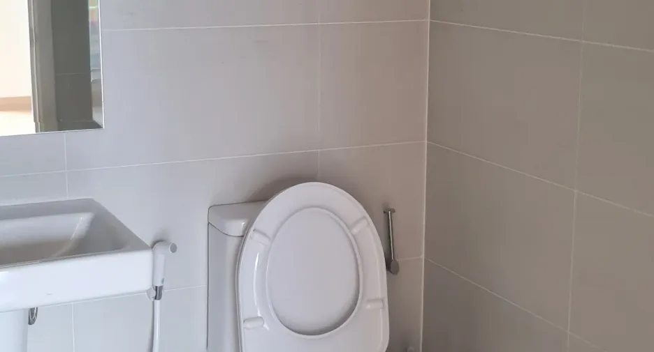 For sale 2 bedrooms condo in Mueang Samut Prakan, Samut Prakan