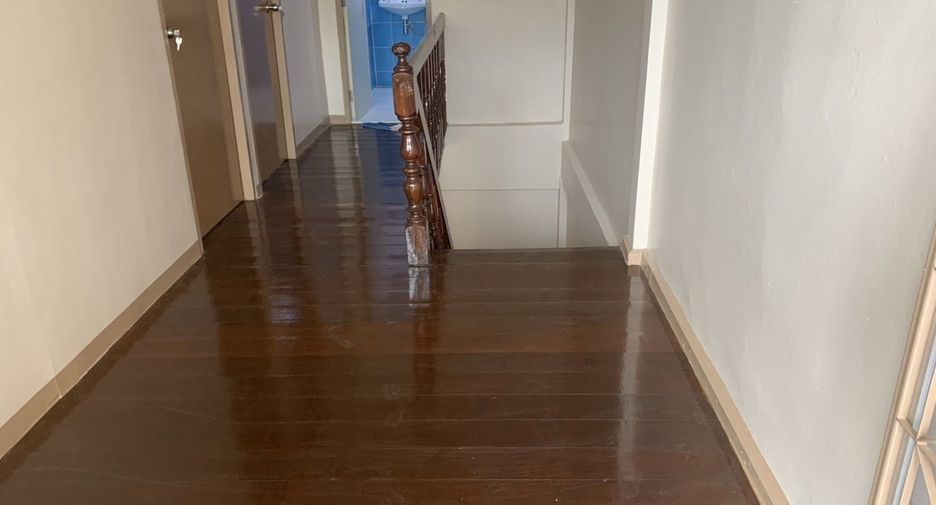 For sale 2 bedrooms townhouse in Hua Hin, Prachuap Khiri Khan