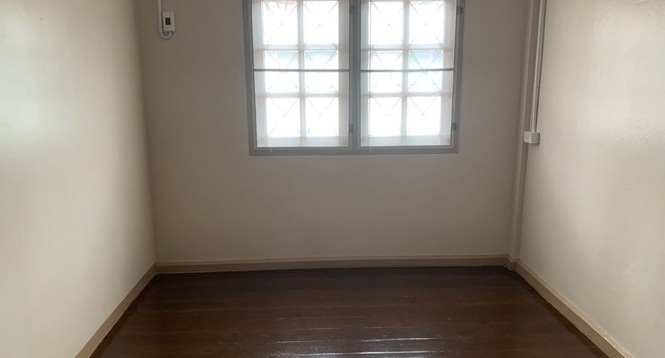 For sale 2 bedrooms townhouse in Hua Hin, Prachuap Khiri Khan