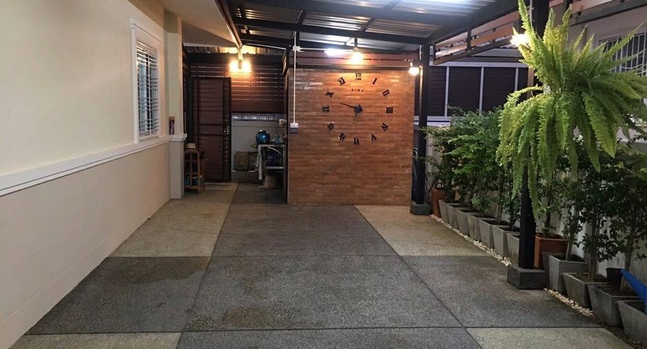 Casa en venta de 2 habitaciones en San Kamphaeng, Chiang Mai