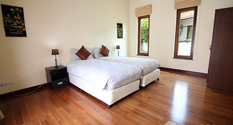 À vendre 4 chambres villa à Hua Hin, Prachuap Khiri Khan