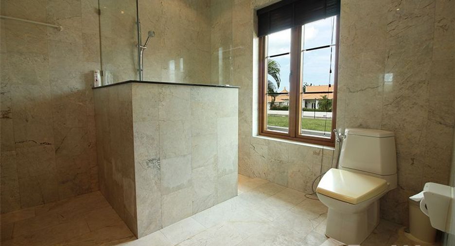 À vendre 4 chambres villa à Hua Hin, Prachuap Khiri Khan