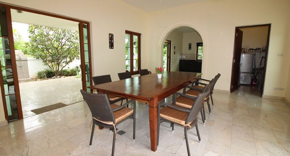 À vendre 4 chambres villa à Hua Hin, Prachuap Khiri Khan