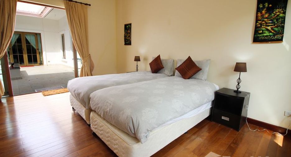 À vendre 4 chambres villa à Hua Hin, Prachuap Khiri Khan