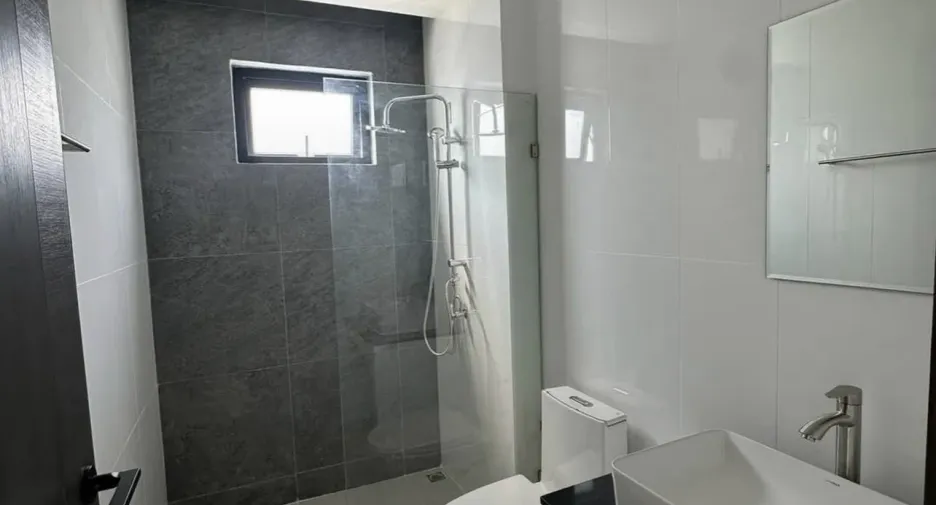 For rent 3 bedrooms villa in Bang Lamung, Chonburi