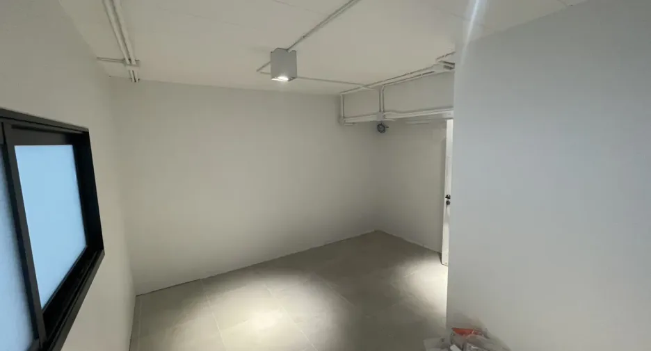 For sale and for rent 10 bedrooms retail Space in Khan Na Yao, Bangkok