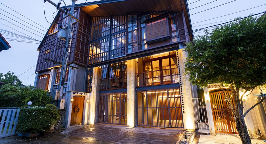 For sale 6 bedrooms villa in Mueang Krabi, Krabi