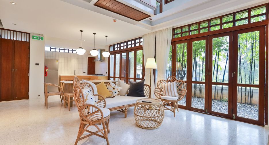 For sale 6 bedrooms villa in Mueang Krabi, Krabi