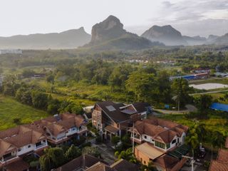 For sale 6 bedrooms villa in Mueang Krabi, Krabi