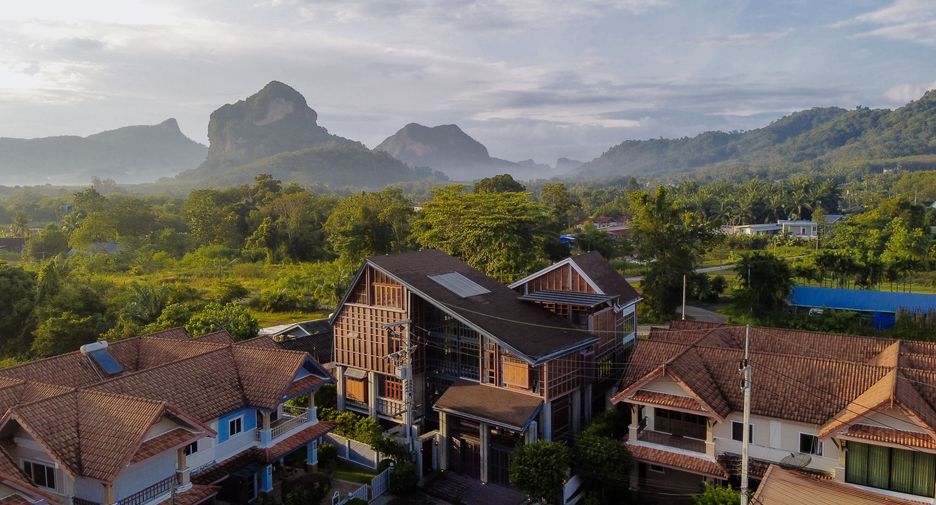For sale 6 bedrooms villa in Mueang Krabi, Krabi