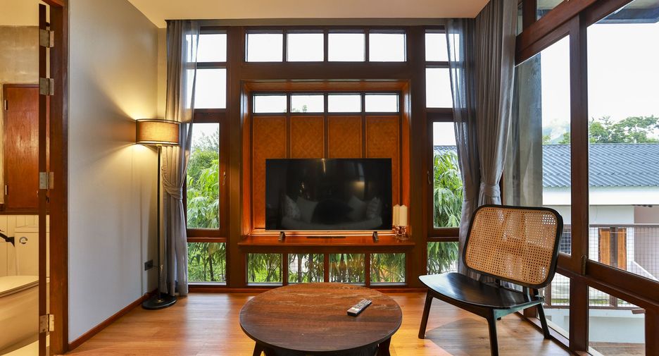 For sale 6 bedrooms villa in Mueang Krabi, Krabi