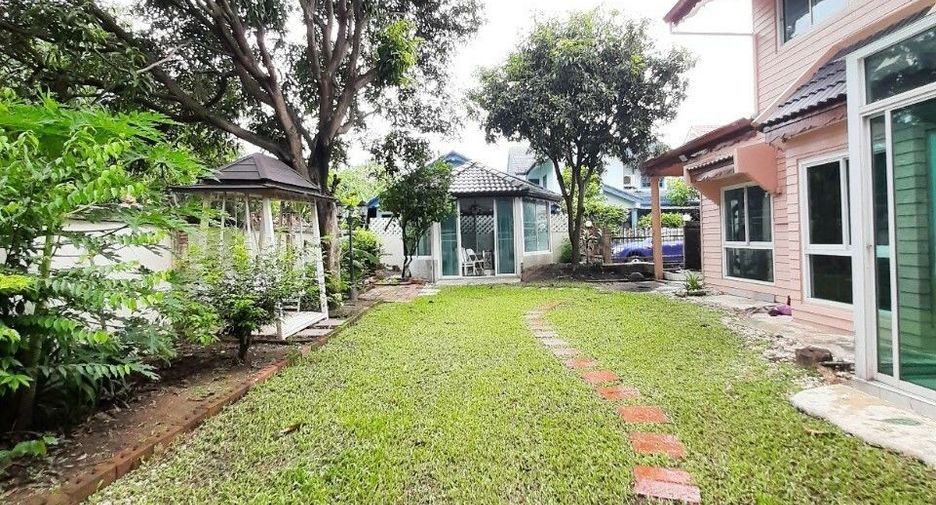 For sale 5 bedrooms house in Bueng Kum, Bangkok