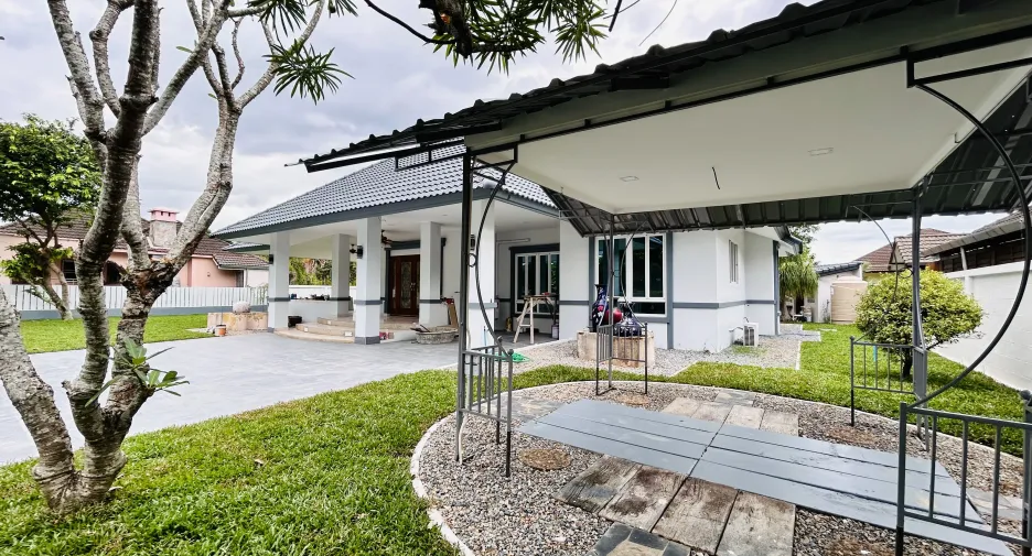 出租 3 卧室 独立屋 在 Hang Dong, Chiang Mai
