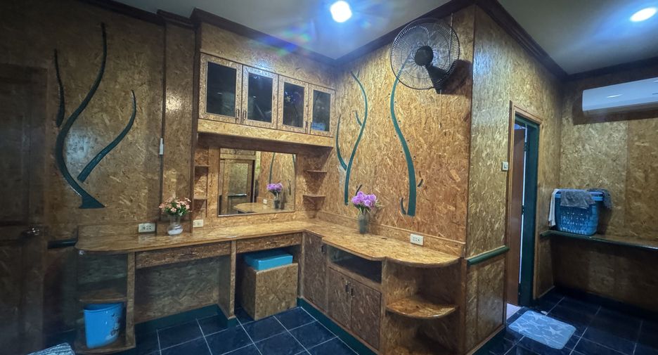 À vendre 3 chambres maison à Bang Lamung, Chonburi