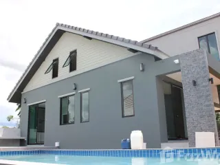 For rent 4 bedrooms villa in Hua Hin, Prachuap Khiri Khan