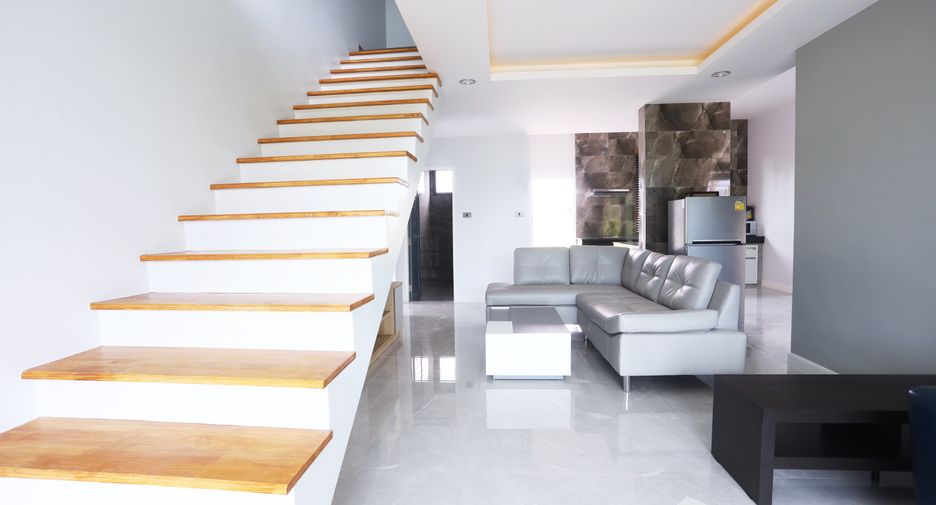 For rent 4 bedrooms villa in Hua Hin, Prachuap Khiri Khan