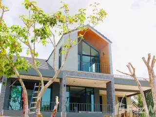 For rent 4 bedrooms villa in Hua Hin, Prachuap Khiri Khan