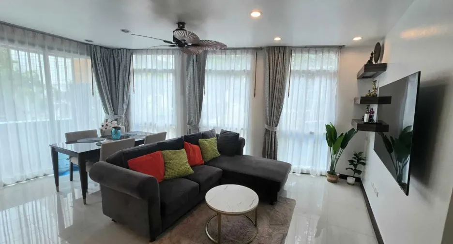 For rent 3 bedrooms condo in Ko Samui, Surat Thani