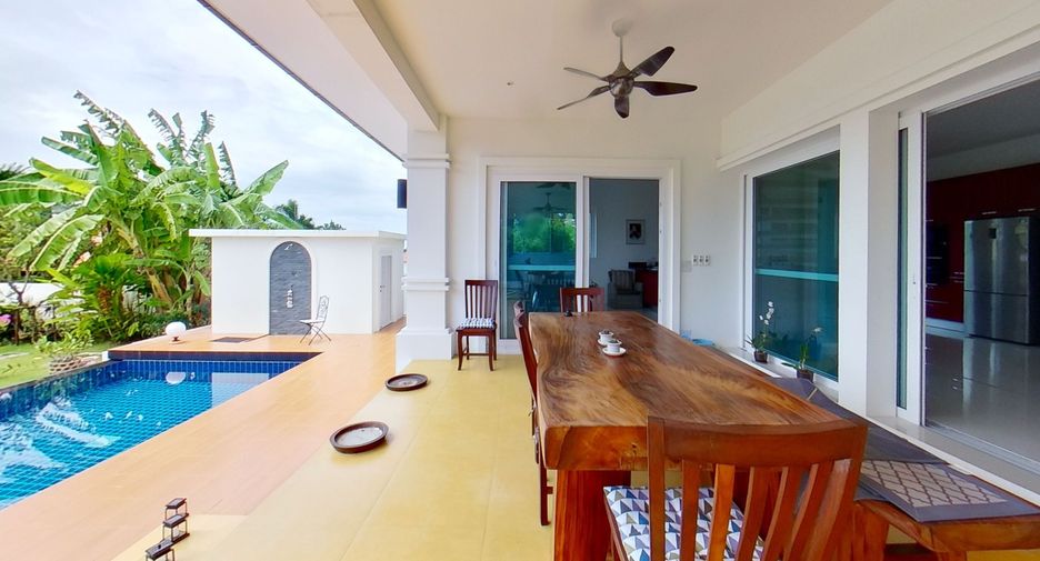 À vendre et à louer 4 chambres villa à Hua Hin, Prachuap Khiri Khan