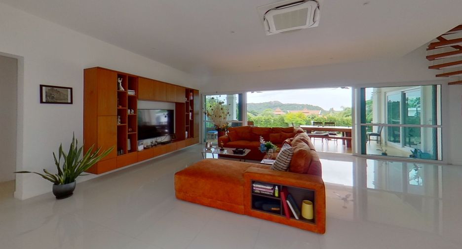À vendre et à louer 4 chambres villa à Hua Hin, Prachuap Khiri Khan