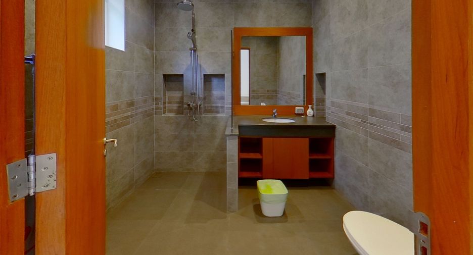 À vendre et à louer 4 chambres villa à Hua Hin, Prachuap Khiri Khan