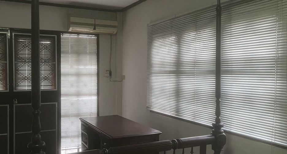 For sale 3 bedrooms house in Don Mueang, Bangkok