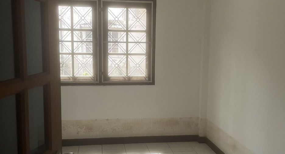 À vendre 3 chambres maison à Don Mueang, Bangkok