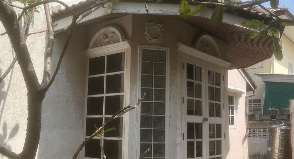 For sale 3 bedrooms house in Don Mueang, Bangkok