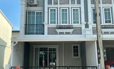 For rent 4 ベッドルーム townhouse in Mueang Chiang Mai, Chiang Mai