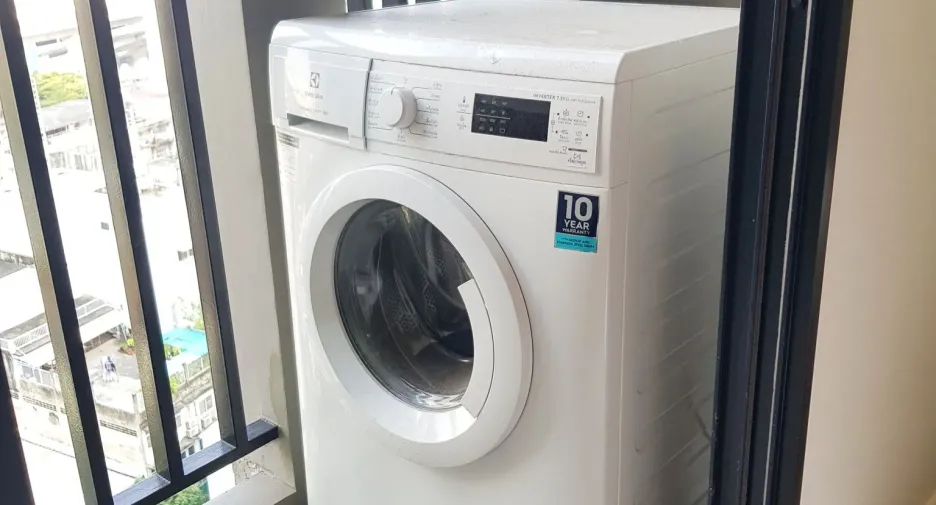 For sale and for rent studio condo in Watthana, Bangkok