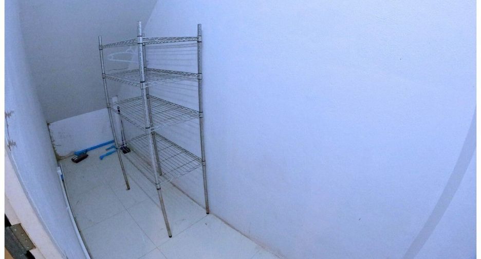 For rent 3 bedrooms townhouse in Mueang Chiang Mai, Chiang Mai