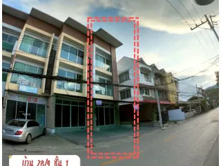 For Rent 3 Bedroom Townhouse In Mueang Chiang Mai