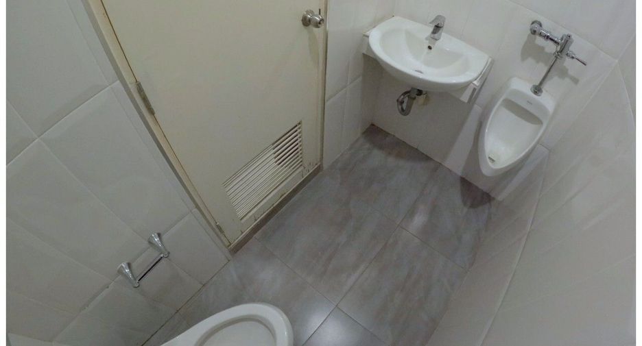 For rent 3 bedrooms townhouse in Mueang Chiang Mai, Chiang Mai
