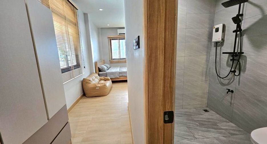 For sale 3 bedrooms house in Saraphi, Chiang Mai