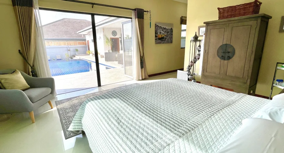 For sale 5 bedrooms villa in Hua Hin, Prachuap Khiri Khan