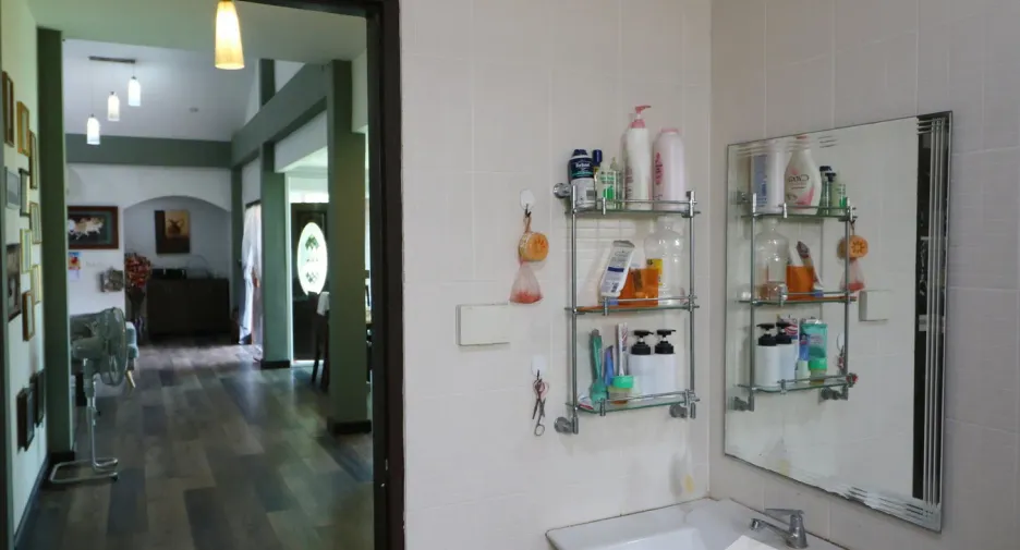 For sale 4 bedrooms house in Phen, Udon Thani