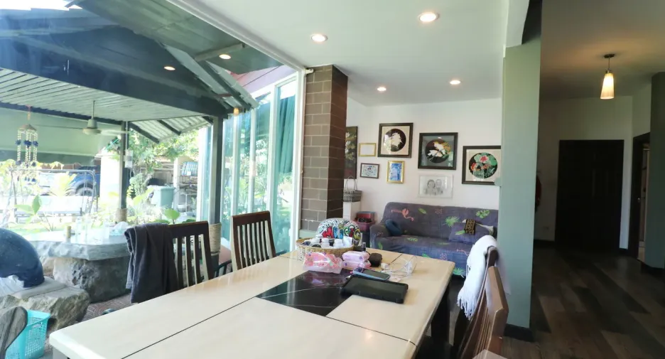 For sale 4 bedrooms house in Phen, Udon Thani