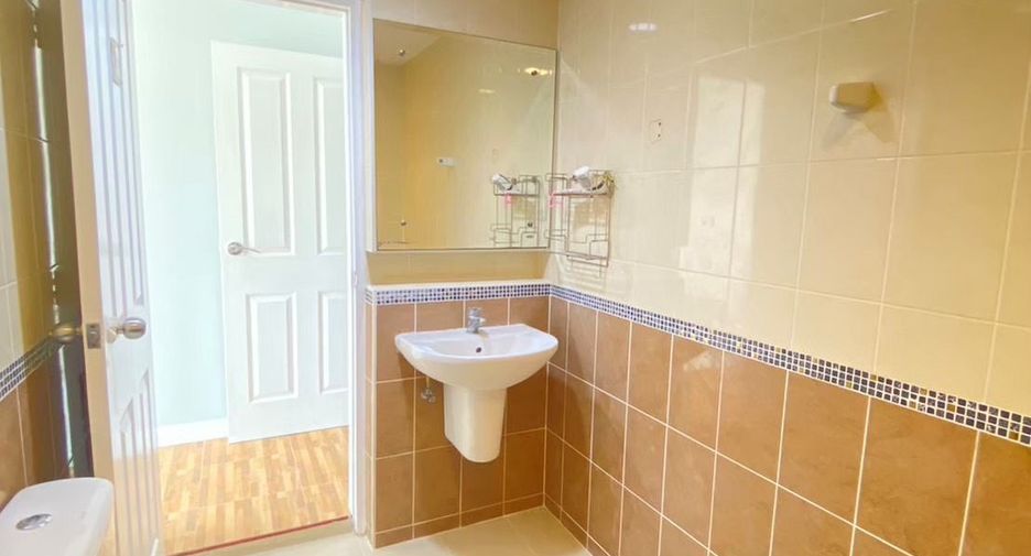 For sale and for rent 3 bedrooms house in Bang Kapi, Bangkok