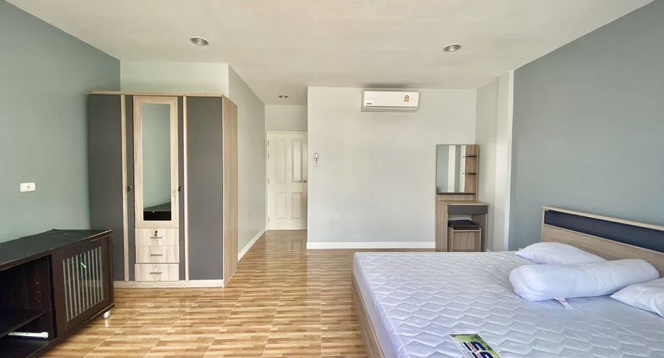 For sale and for rent 3 bedrooms house in Bang Kapi, Bangkok