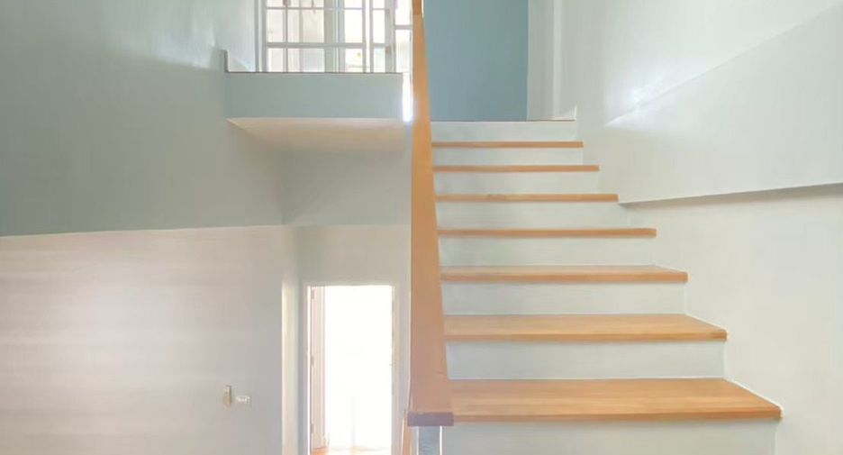 For sale and for rent 3 bedrooms house in Bang Kapi, Bangkok